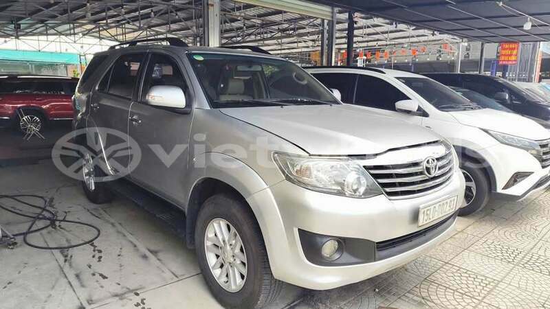 Big with watermark toyota fortuner hanoi hue 48679