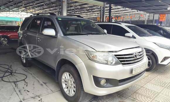 Mua Đã sử dụng Toyota Fortuner Xe ô tô Mua Đã sử dụng Toyota Fortuner Xe ô tô