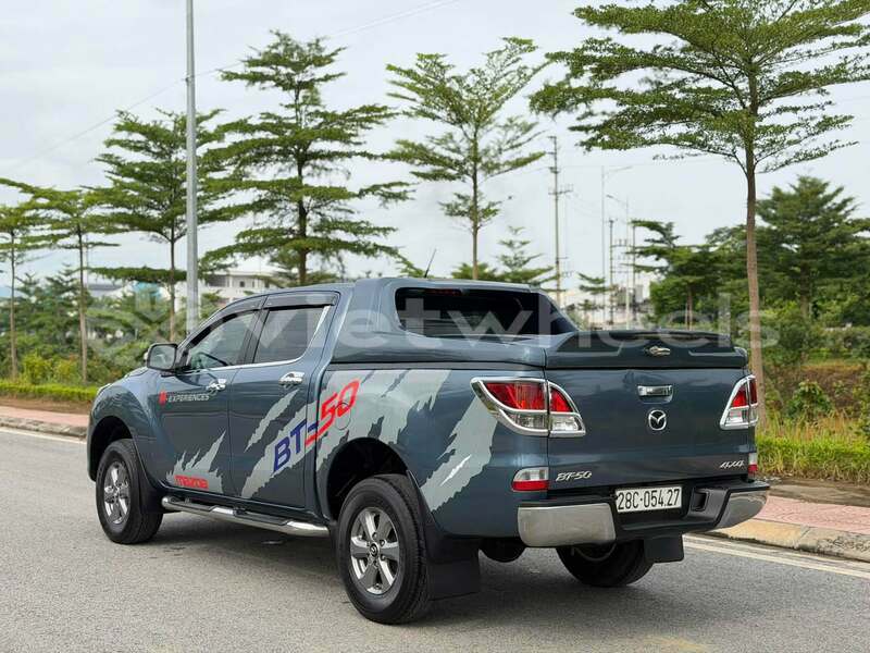 Big with watermark mazda bt 50 none cao bang 48710