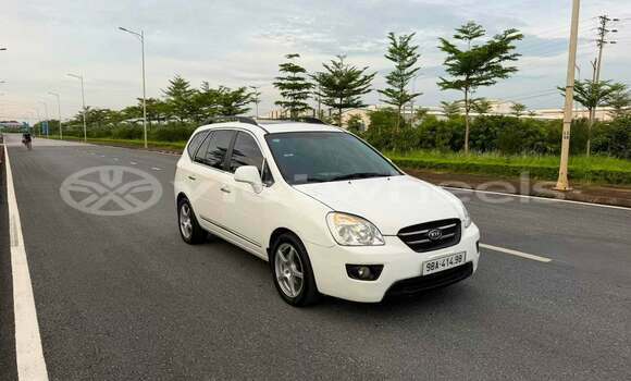 Buy Used KIA Carens Car Buy Used KIA Carens Car