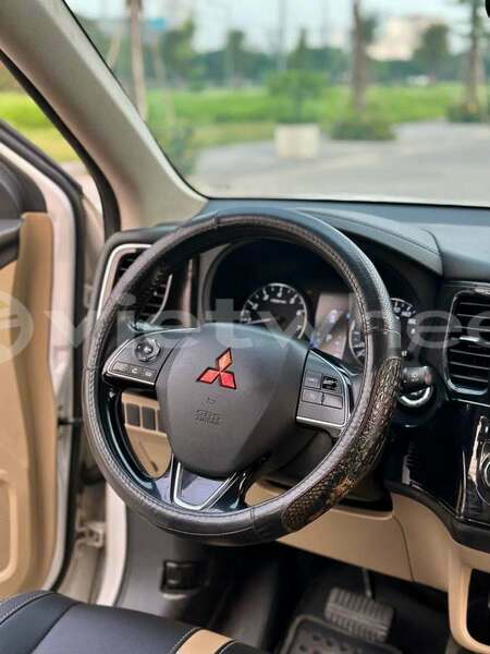 Big with watermark mitsubishi outlander hanoi gia lai 48717