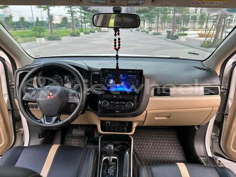 Big with watermark mitsubishi outlander hanoi gia lai 48717