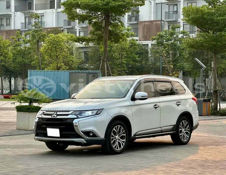 Big with watermark mitsubishi outlander hanoi gia lai 48717
