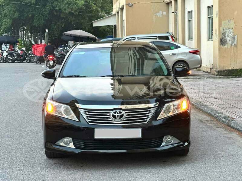 Big with watermark toyota camry hanoi gia lai 48720