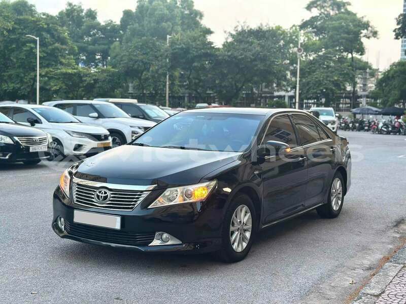 Big with watermark toyota camry hanoi gia lai 48720