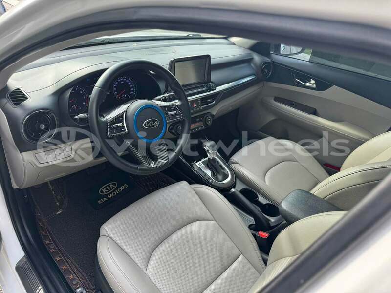 Big with watermark kia cerato none bac ninh 48742