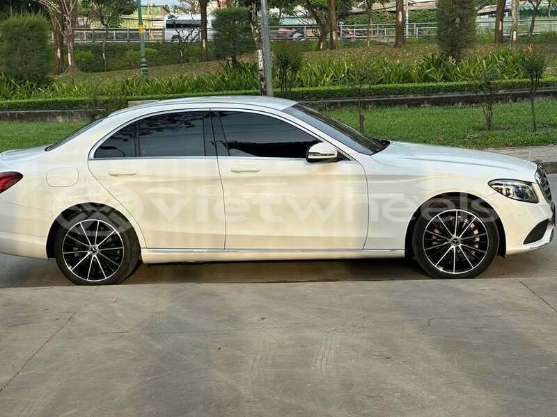 Big with watermark mercedes benz c class hanoi lam dong 48782