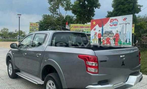 Mua Đã sử dụng Mitsubishi TRITON Xe ô tô Mua Đã sử dụng Mitsubishi TRITON Xe ô tô