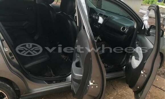 Mua Đã sử dụng Mitsubishi Attrage Xe ô tô Mua Đã sử dụng Mitsubishi Attrage Xe ô tô