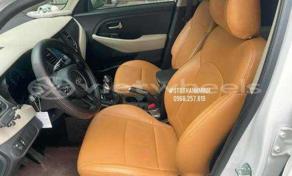 Buy Used KIA Rondo Car Buy Used KIA Rondo Car