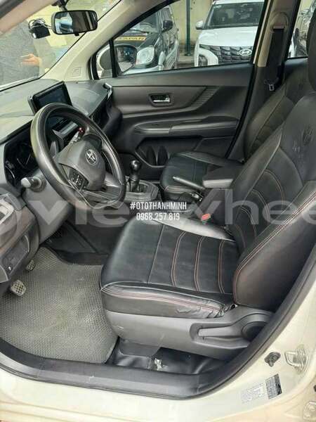 Big with watermark toyota avanza hanoi hue 48876