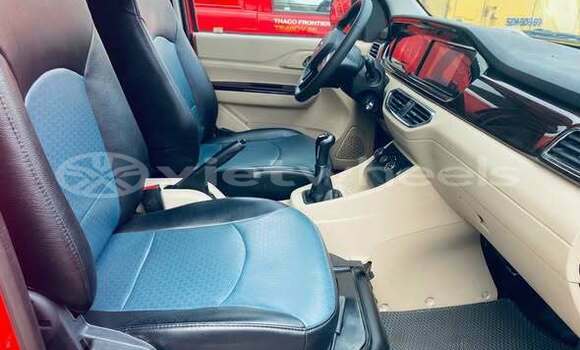 Buy Used Toyota HiLux Car Buy Used Toyota HiLux Car