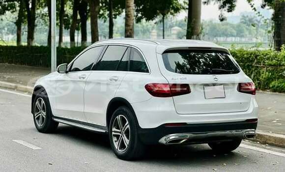 Mua Đã sử dụng Mercedes-Benz GLC 200 Xe ô tô Mua Đã sử dụng Mercedes-Benz GLC 200 Xe ô tô
