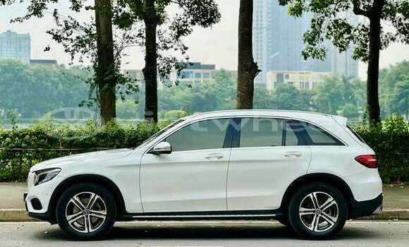 Mua Đã sử dụng Mercedes-Benz GLC 200 Xe ô tô Mua Đã sử dụng Mercedes-Benz GLC 200 Xe ô tô