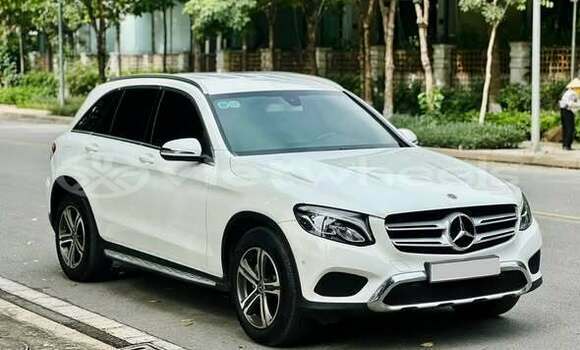 Mua Đã sử dụng Mercedes-Benz GLC 200 Xe ô tô Mua Đã sử dụng Mercedes-Benz GLC 200 Xe ô tô