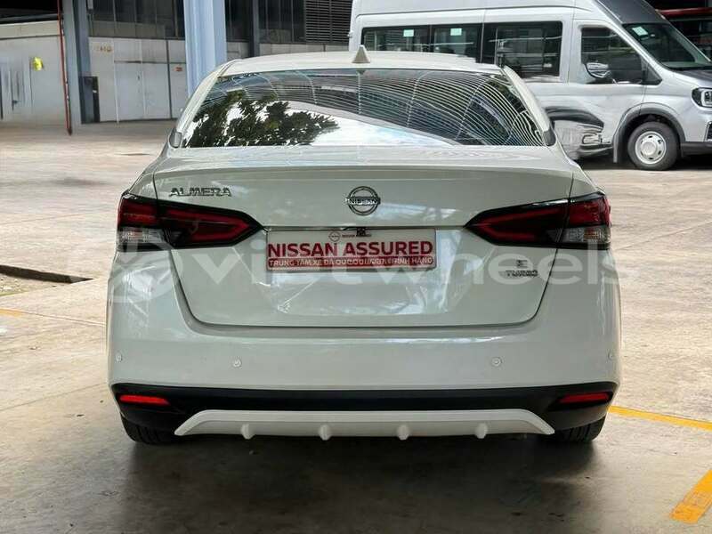 Big with watermark nissan almera hanoi gia lai 48911