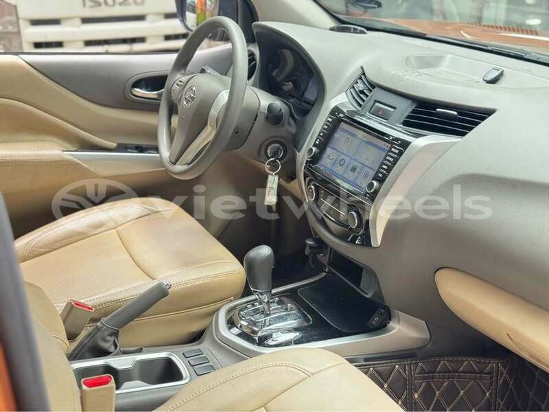 Big with watermark nissan navara hanoi hue 48912