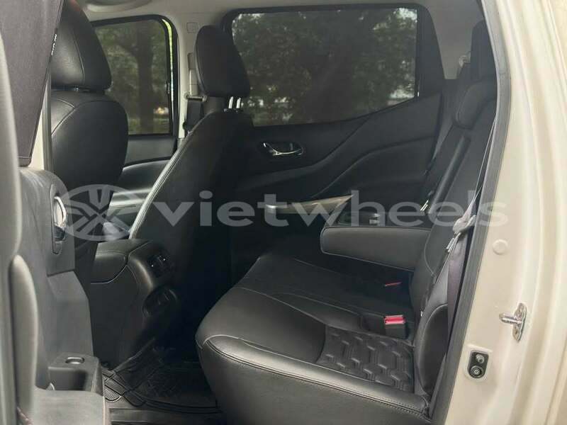 Big with watermark nissan navara none cao bang 48917