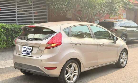 Mua Đã sử dụng Ford Fiesta Xe ô tô Mua Đã sử dụng Ford Fiesta Xe ô tô