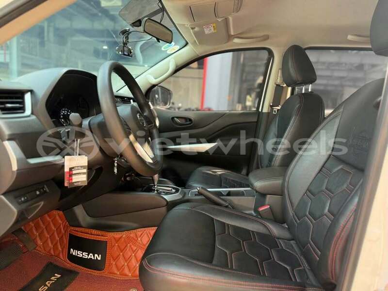 Big with watermark nissan navara none cao bang 48925