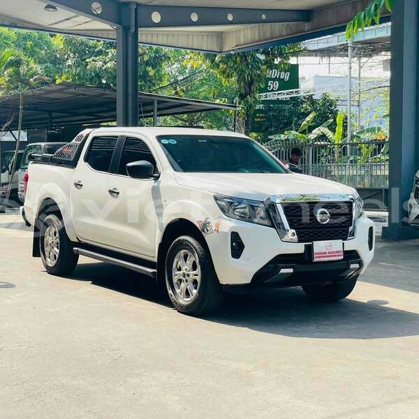 Big with watermark nissan navara none cao bang 48925