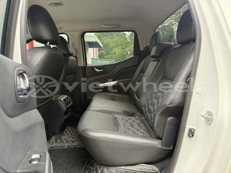 Big with watermark nissan navara none cao bang 48933
