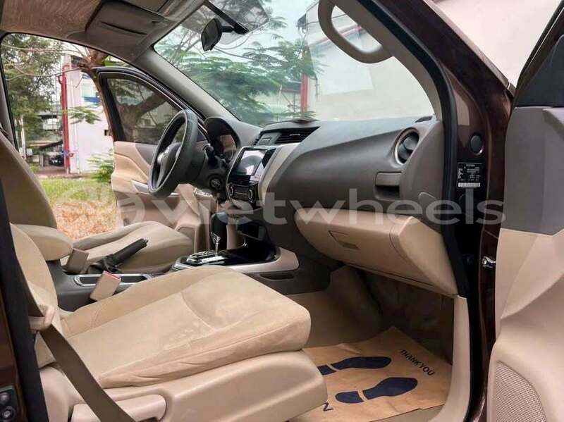 Big with watermark nissan navara hanoi hue 48940