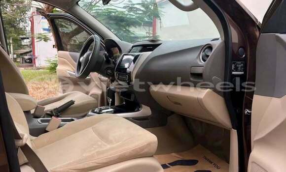 Mua Đã sử dụng Nissan Navara Xe ô tô Mua Đã sử dụng Nissan Navara Xe ô tô