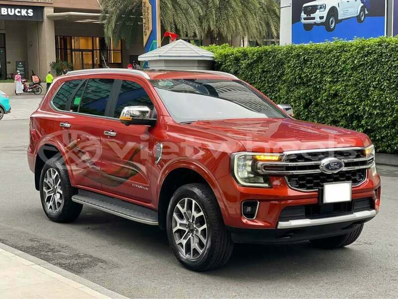 Big with watermark ford everest hanoi hue 48943