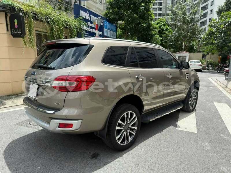 Big with watermark ford everest hanoi can tho 48945