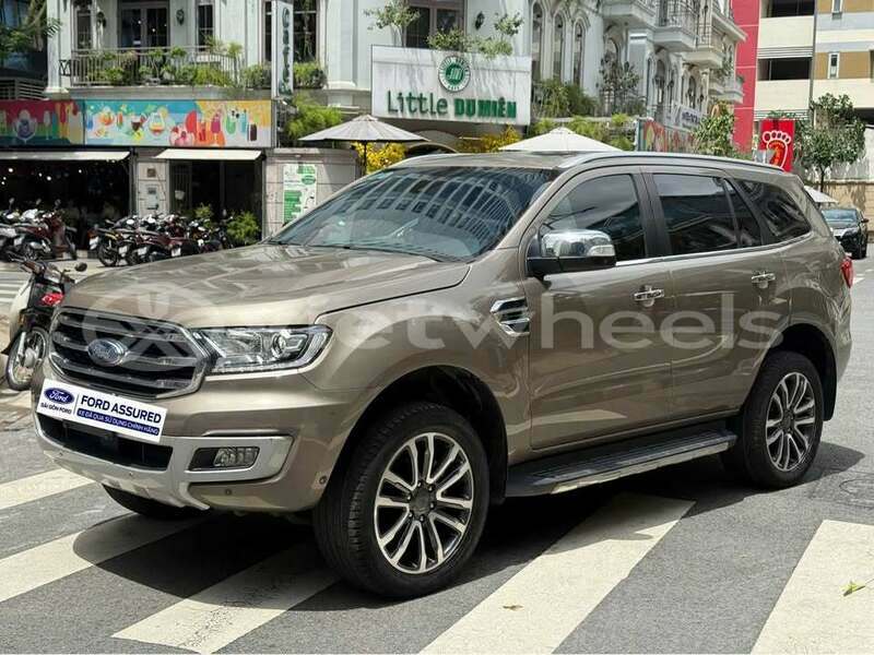 Big with watermark ford everest hanoi can tho 48945