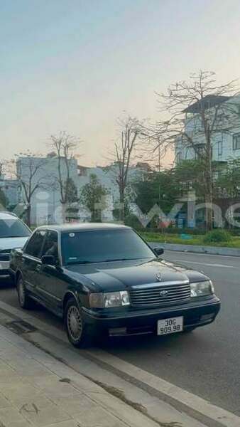 Big with watermark toyota crown none bac ninh 48952