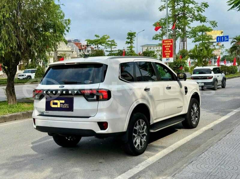 Big with watermark ford everest hanoi hue 48960