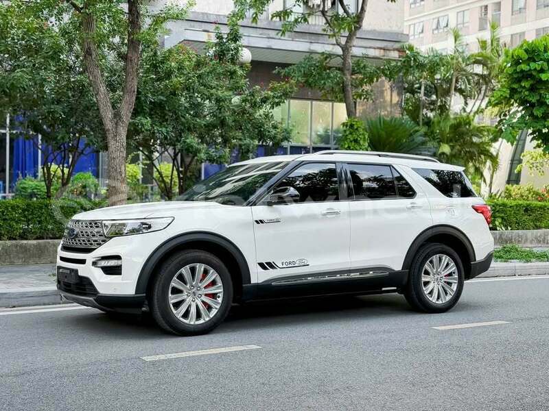 Big with watermark ford explorer hanoi can tho 48981