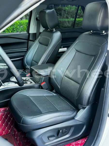Big with watermark ford explorer hanoi can tho 48981