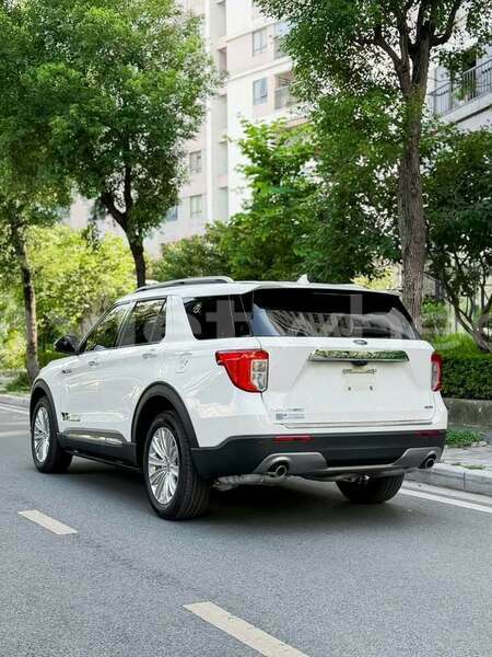 Big with watermark ford explorer hanoi can tho 48981