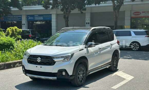 Buy Used Suzuki XL7 Car Buy Used Suzuki XL7 Car