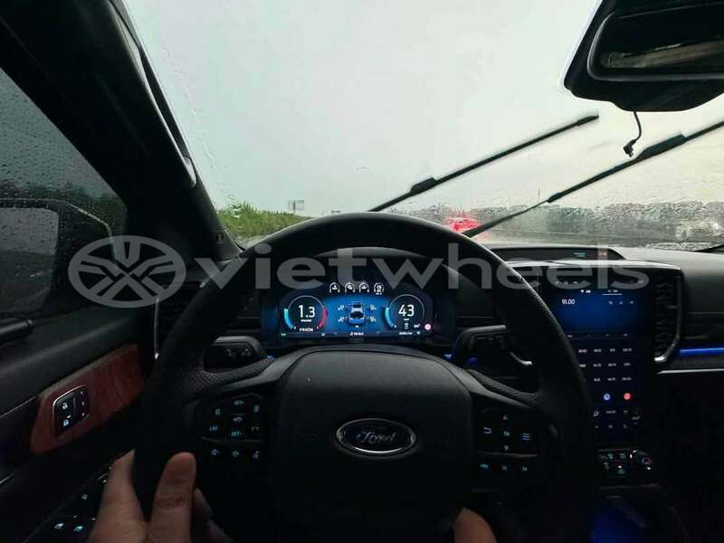 Big with watermark ford everest hanoi gia lai 49002