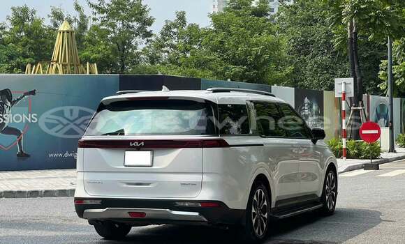 Buy Used KIA Carnival Car Buy Used KIA Carnival Car