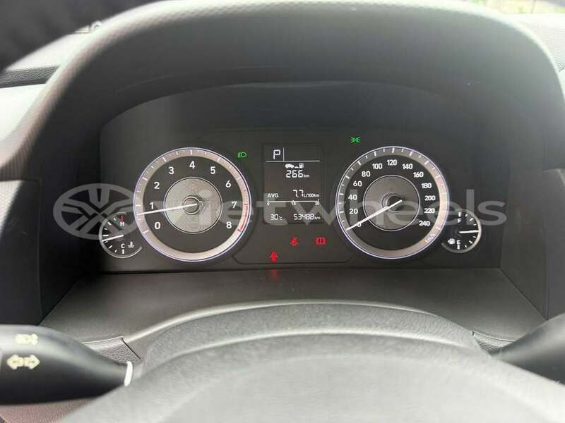 Big with watermark hyundai creta hanoi can tho 49022