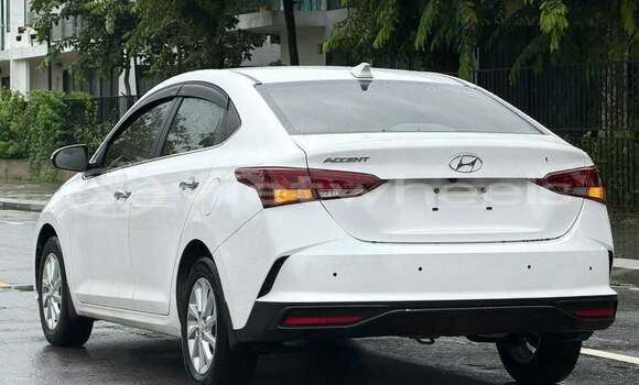 Buy Used Hyundai Accent Car Buy Used Hyundai Accent Car
