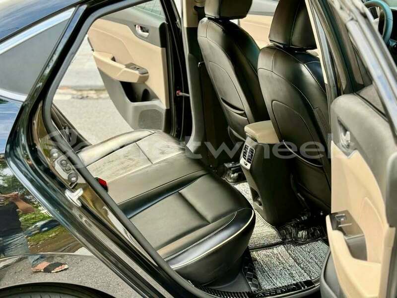 Big with watermark hyundai accent hanoi ha noi 49033
