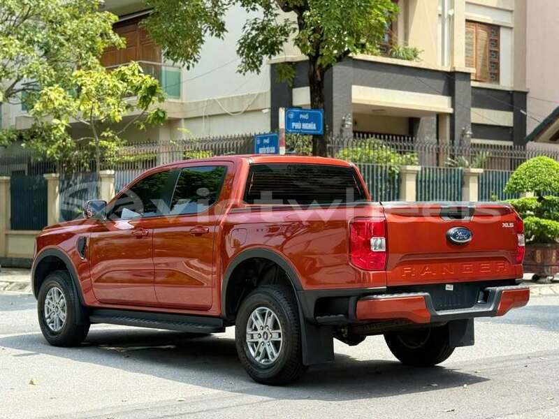 Big with watermark ford ranger none bac ninh 49038