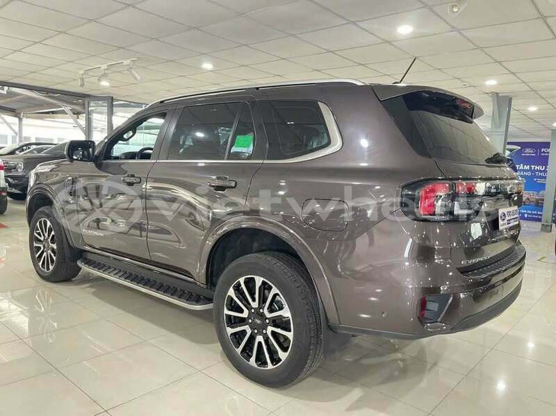 Big with watermark ford everest none bac ninh 49040