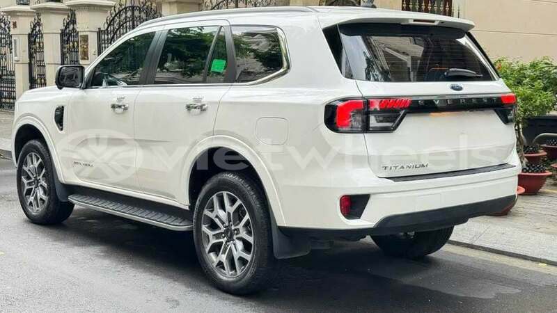 Big with watermark ford everest none cao bang 49046