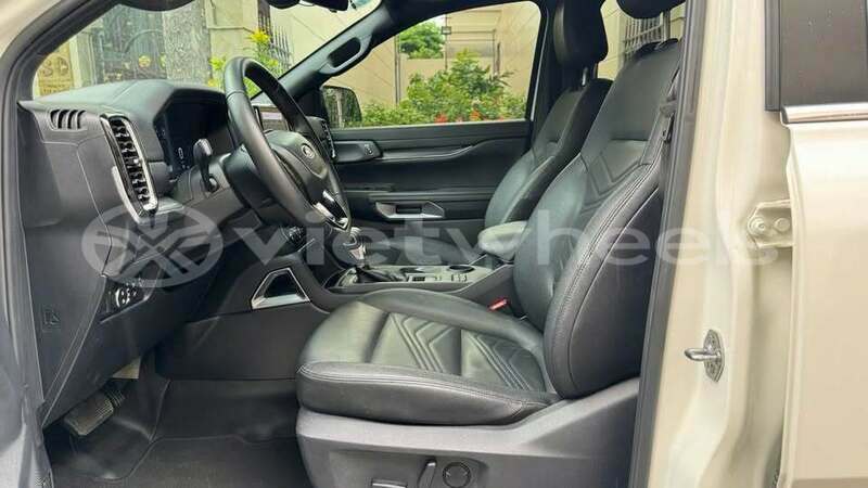 Big with watermark ford everest none cao bang 49046