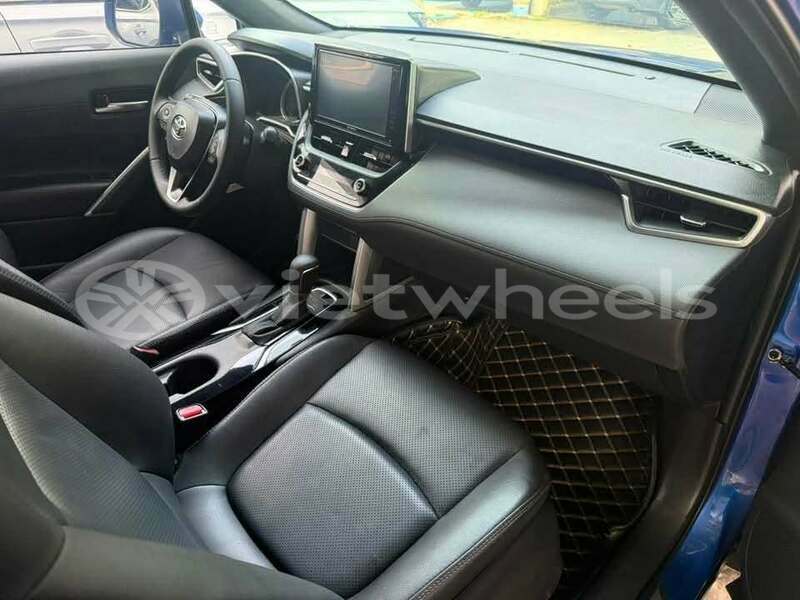 Big with watermark toyota corolla cross hanoi hue 49055