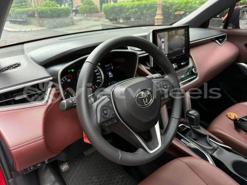 Big with watermark toyota corolla cross none cao bang 49069