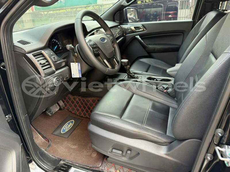 Big with watermark ford everest hanoi can tho 49089