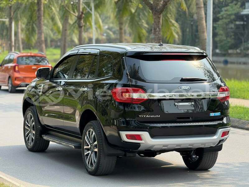Big with watermark ford everest hanoi can tho 49089